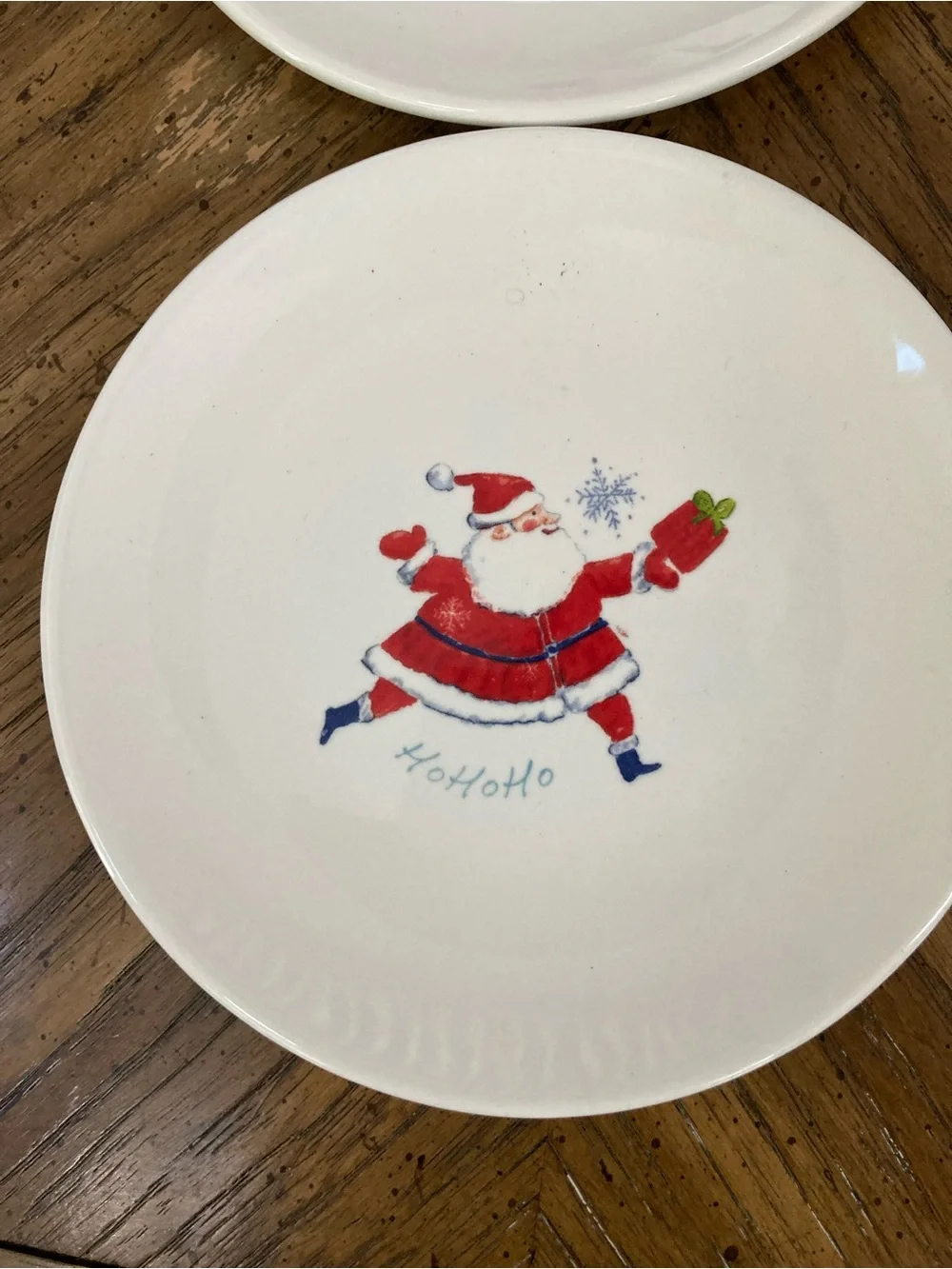 Pier 1 White Earthenware Set of 4 Appetizer 6” Plates with Christmas Designs